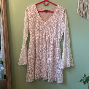 White long sleeve dress